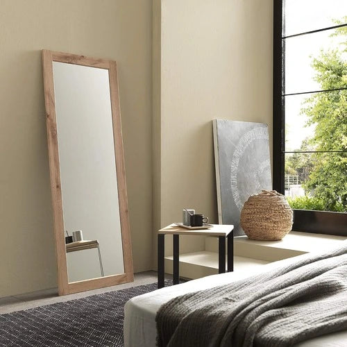 Miroir en bois chêne massif 160x60 posé au sol