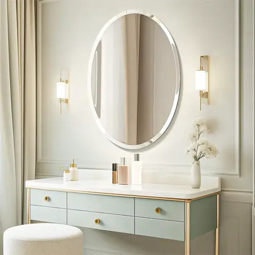 miroir fin ovale 60x80 cm dans une salle de bain lumineuse