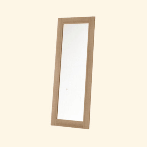 Miroir sur pied cadre en bois chêne parfait pour vous voir en entier.